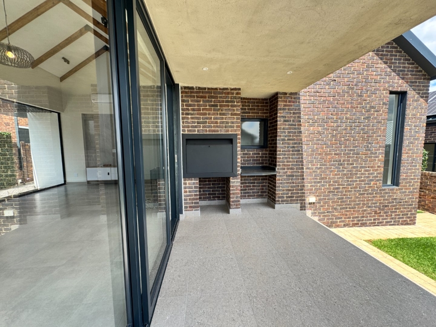 3 Bedroom Property for Sale in Helderzicht Eco Estate North West